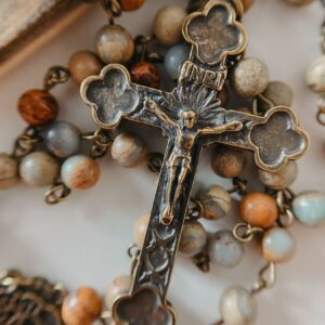 różaniec z kamieni jaspisu